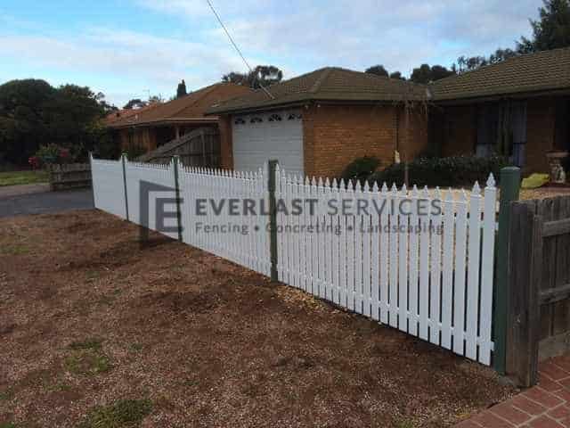 SF15 - White Sloped Picket Steel Fencing