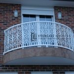 SF42 - White Curved Pattern Steel Balustrade