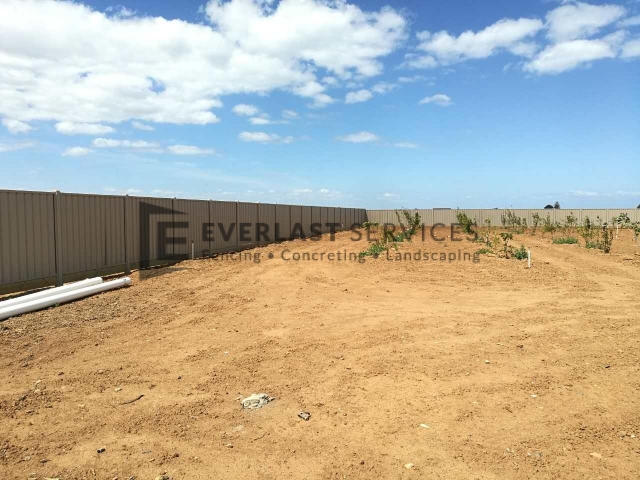 CB45 - Colourbond Fencing