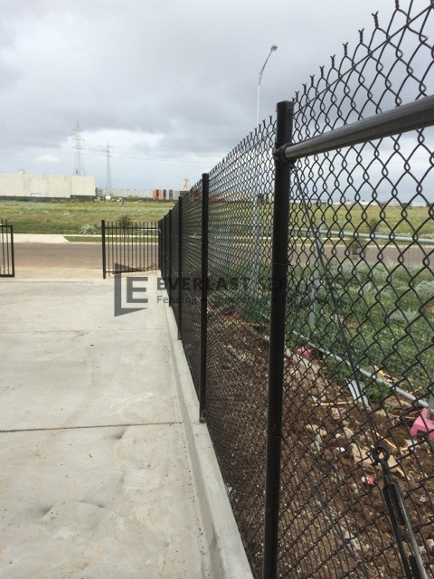 IS1 - Chainmesh Security Fencing