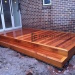 T18 - Small Outdoor Timber Decking with Step