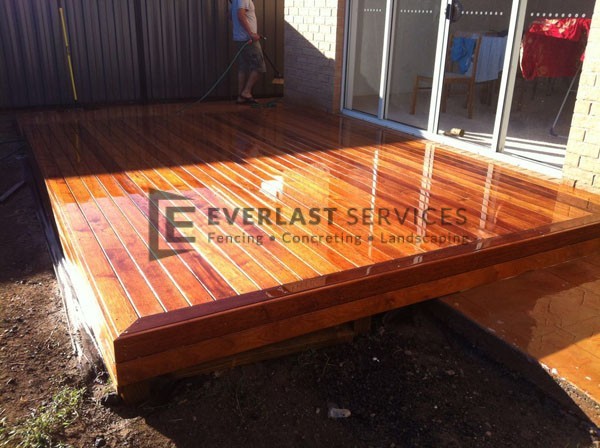 T19 - Outdoor Timber Decking