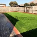 L118 - Synthetic Grass Landscaping