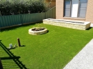 Synthetic-Grass-with-Versa-Wall-Garden-Box-and-Miniwall-Garden-Wall-Angl…