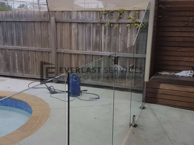 GF1 - Custom Glass Pool Fencing Panel