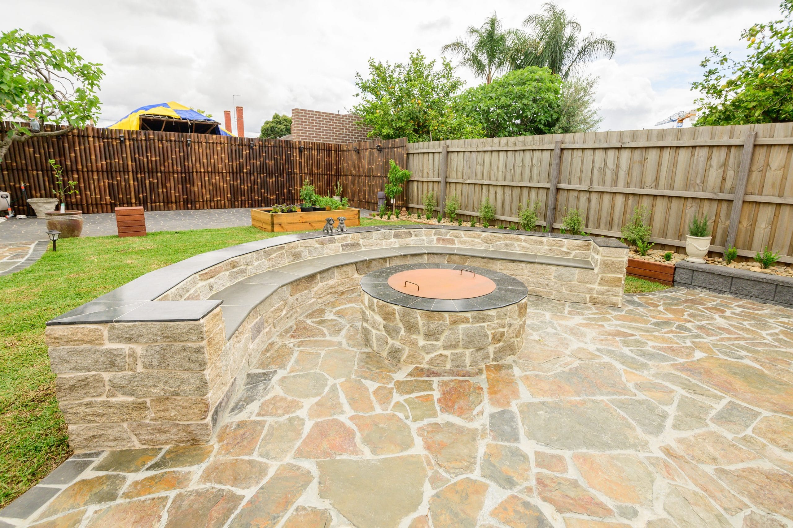 ST20 - Ascot Vale - Firepit and backyard